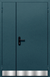 Фото двери «Полуторная с отбойником №33» в Саратову
